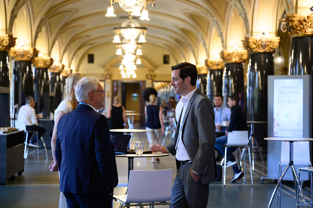 119MMZ_9082_MICHAEL_C_MOELLER