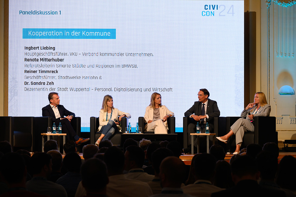 209MM8_2850_MICHAEL_C_MOELLER