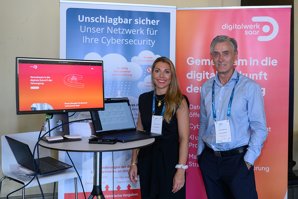 217MMZ_9411_MICHAEL_C_MOELLER