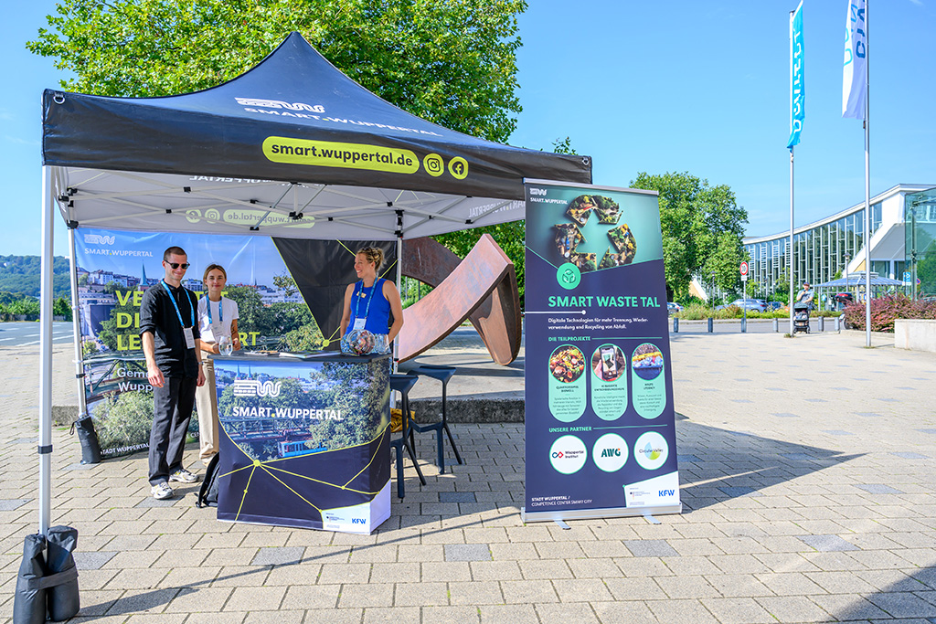 231MMZ_9514_MICHAEL_C_MOELLER