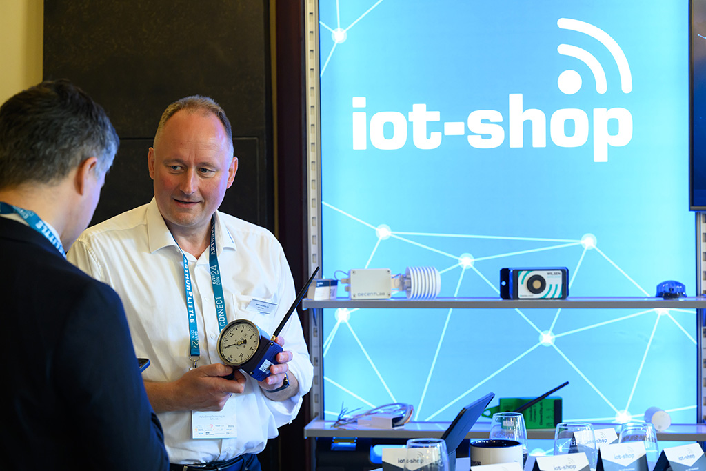 235MM8_2936_MICHAEL_C_MOELLER