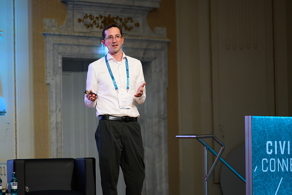 285MMZ_9775_MICHAEL_C_MOELLER