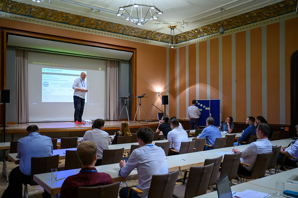 292MM8_3238_MICHAEL_C_MOELLER