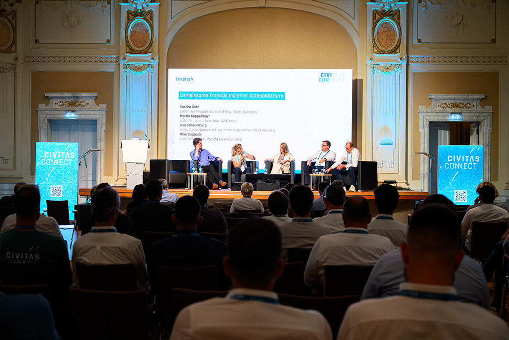 402MM8_3595_MICHAEL_C_MOELLER