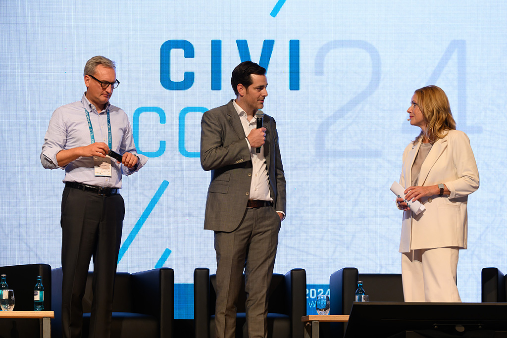 432MMZ_0589_MICHAEL_C_MOELLER