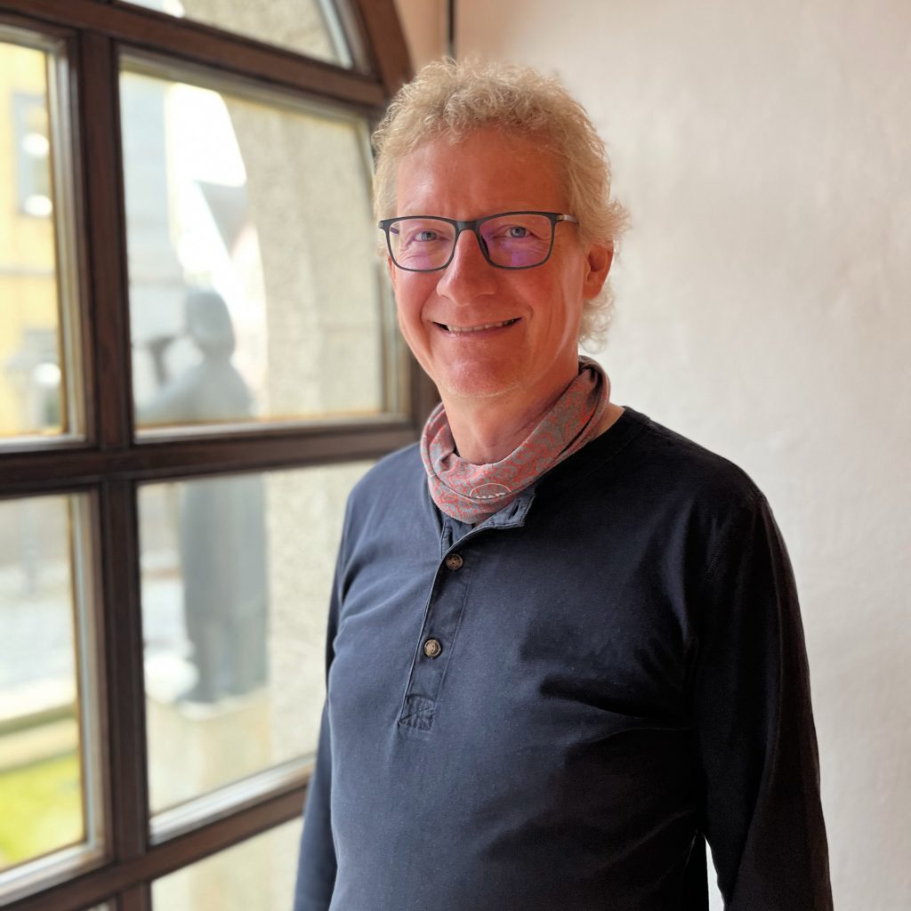 Diethard SahlenderChief Technical Officer  Smart Green City HaßfurtDie für den Umgang mit kommunalen Daten notwendige Datenstrategie muss mit all Ihren Anforderungen vollständig in der urbanen Datenplattform abbildbar sein. Die CIVITAS/CORE Community bietet durch Ihre Struktur genau dieses Umfeld. Kommunen sind sowohl im strategischen als auch im technischen Komitee zielführend beteiligt. Alle Entwicklungsschritte werden gemeinsam auf der Basis kommunaler und datenstrategischer Anforderungen umgesetzt.