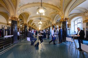 CIVI/CON 2025 - Networking in der Wandelhalle